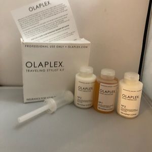 Olaplex Traveling Stylist Kit